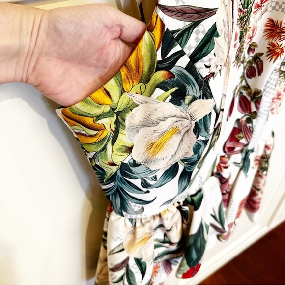 Anthropologie Cameo Dahlia Peplum Top Floral Tropical Spaghetti Strap Blouse M - Picture 6 of 12